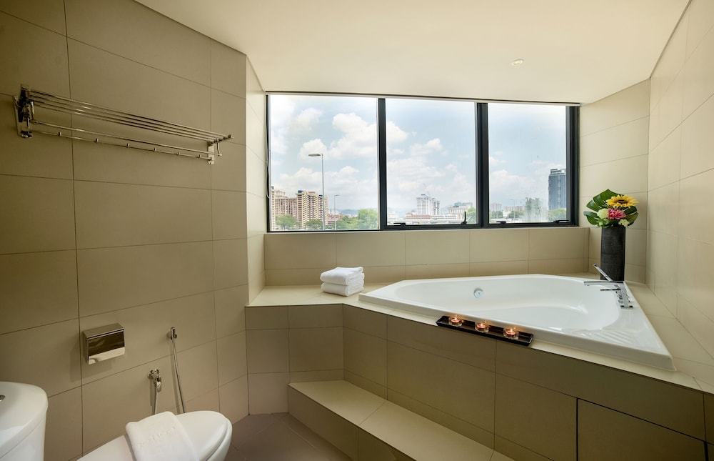 Riccarton Capsule Hotel 22/26