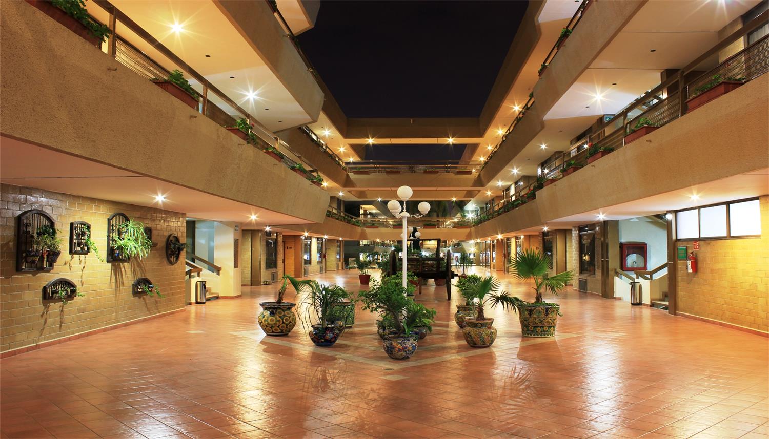 Best Western Plus Plaza Florida & Tower 49/55
