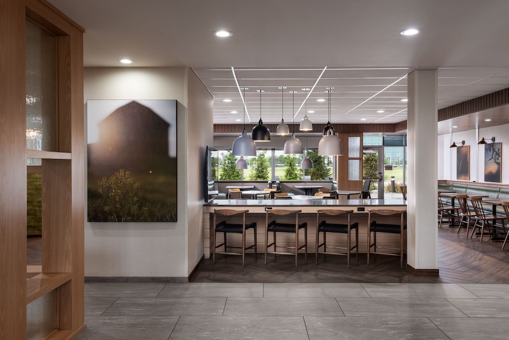 Fairfield Inn & Suites by Marriott Cleveland Tiedeman Road 17/26