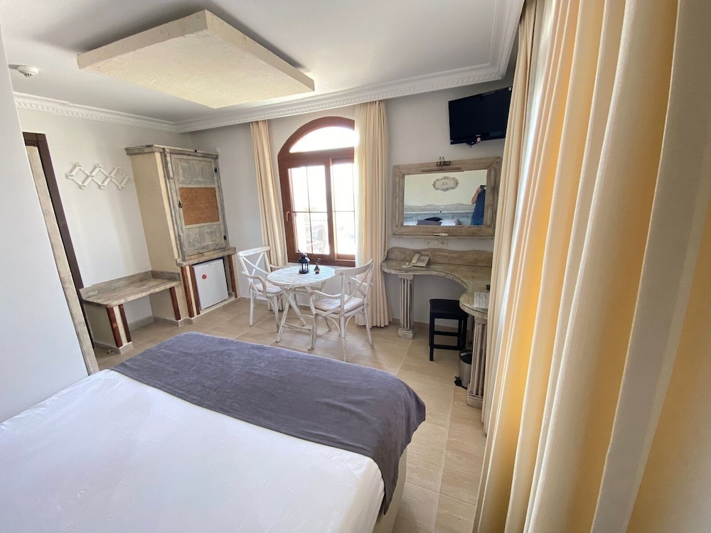 Golden Stone Butik Otel 13/50
