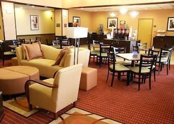 Hampton Inn Suites Richmond Virginia Center Va 57/67