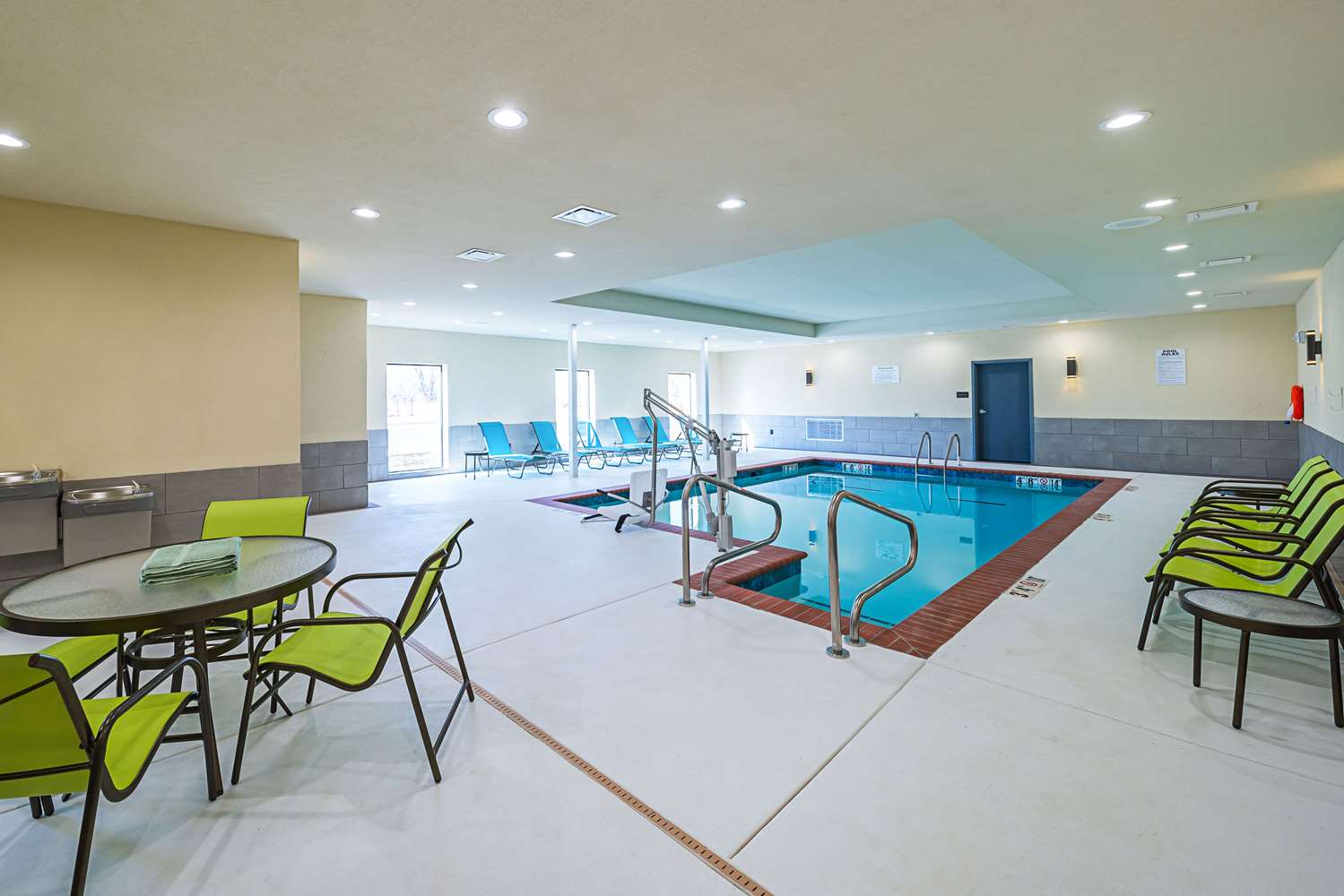 Comfort Inn & Suites Oklahoma City near Bricktown OK 8/15