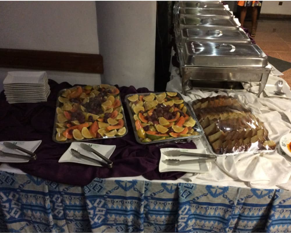 Hotel Prince de Galles 6/26