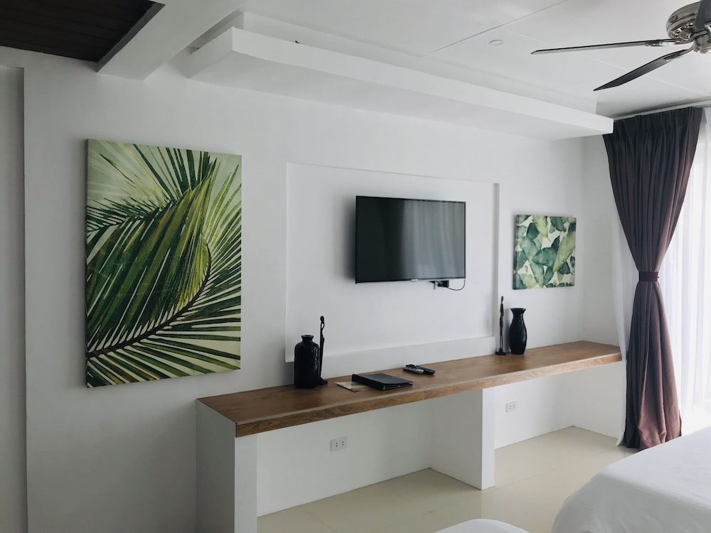 Calypso Beach Dive Resort 65/76