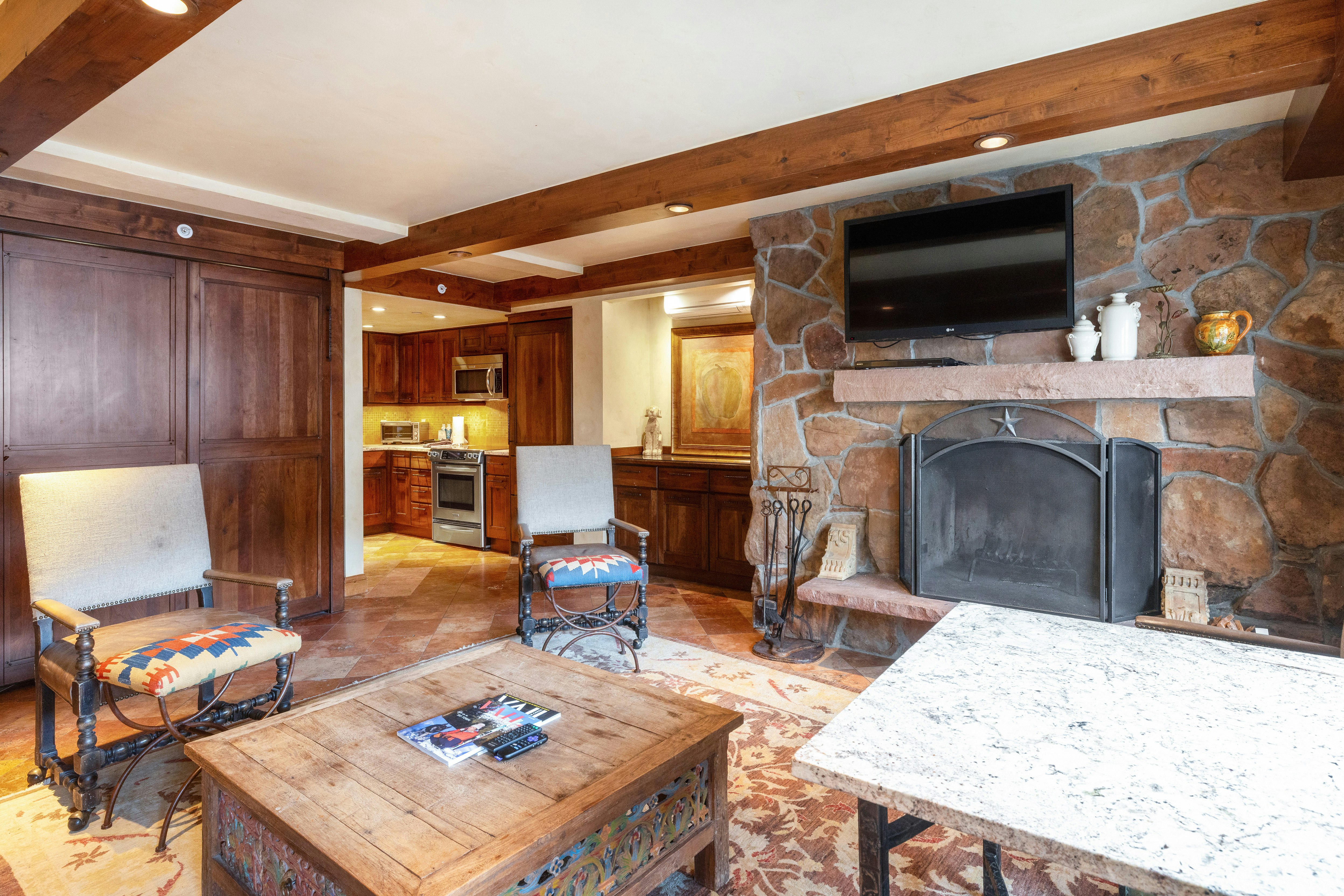 Lodge at Vail Rock Resorts 68/81