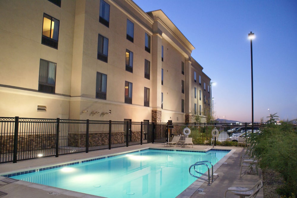 Hampton Inn Las Vegas North Speedway 6/44