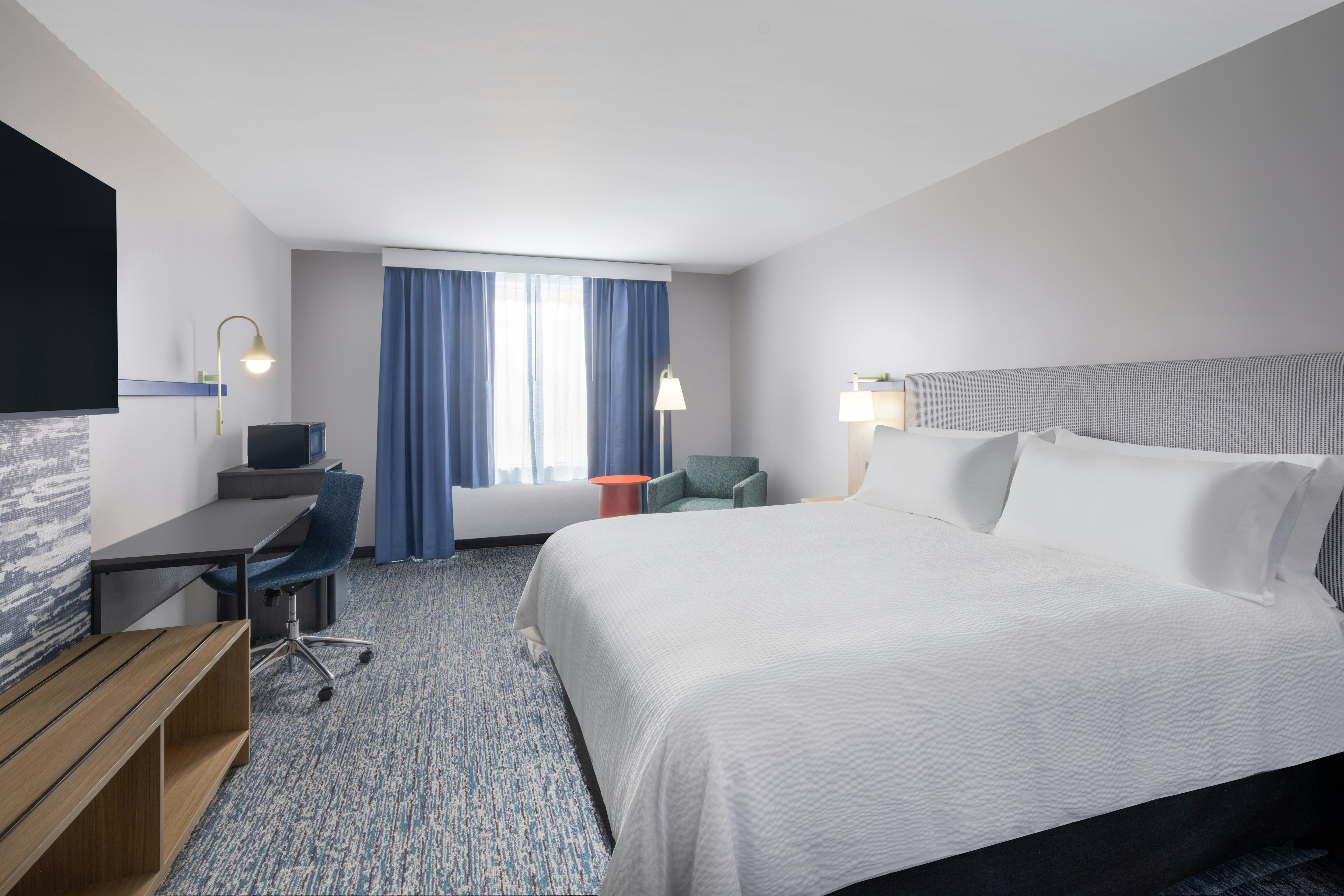 غرفة قياسية بسرير كينج لذوي الإعاقة، Country Inn & Suites By Radisson Evansville IN 3/5