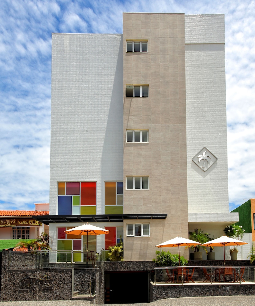Malibu Plaza Hotel 2/74