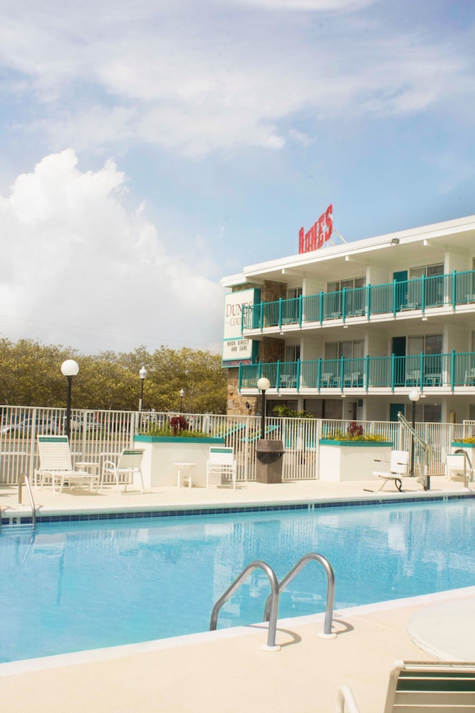 The Dunes Motel 14/40