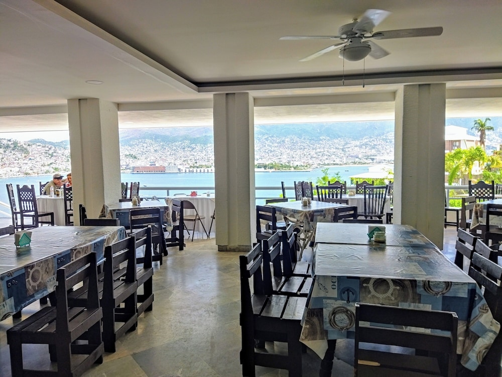 Hotel Aristos Acapulco 34/50