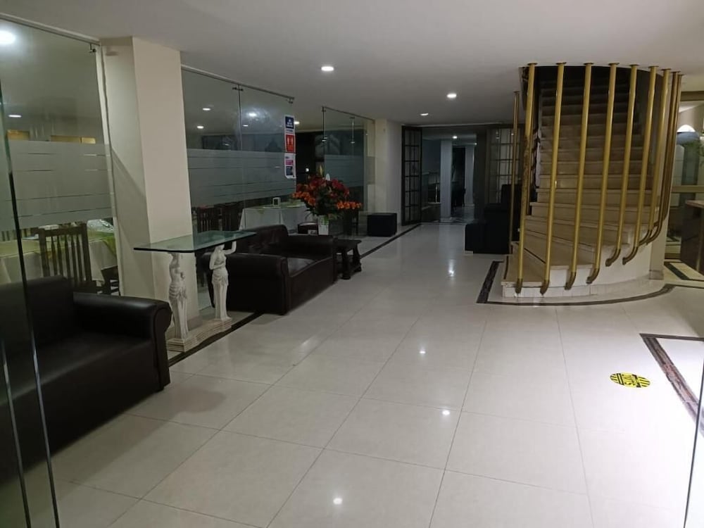 Hotel Suite Dorado 38/55
