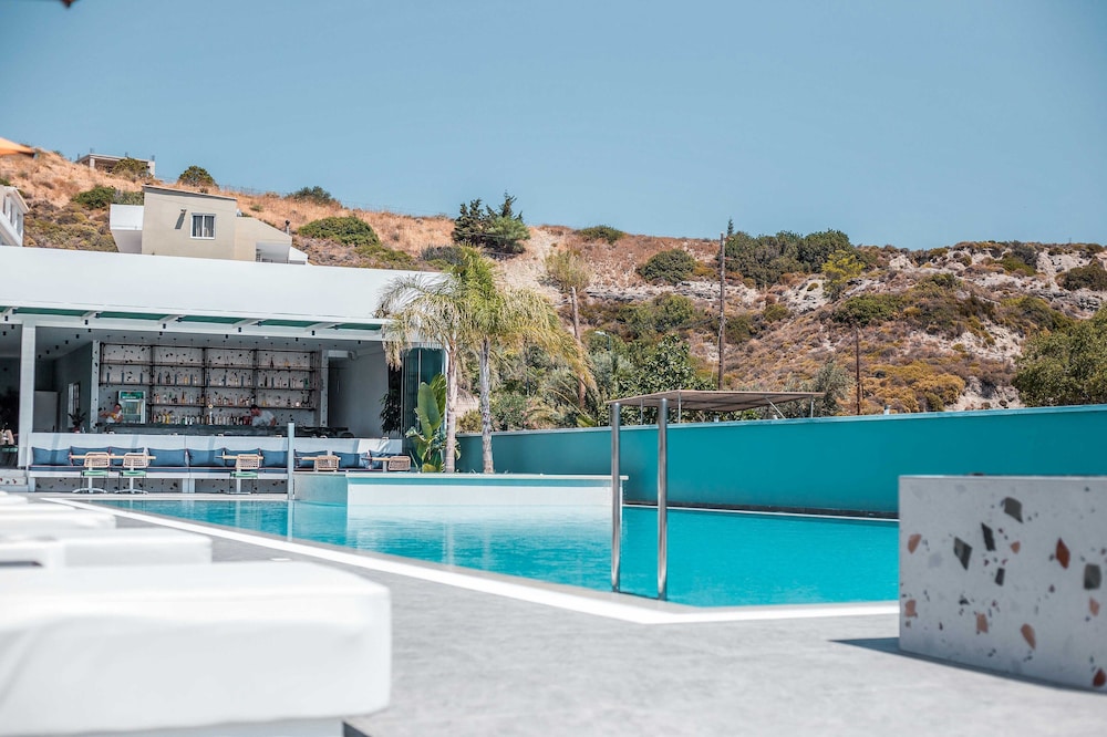 Mazoren Art Hotel 55/60