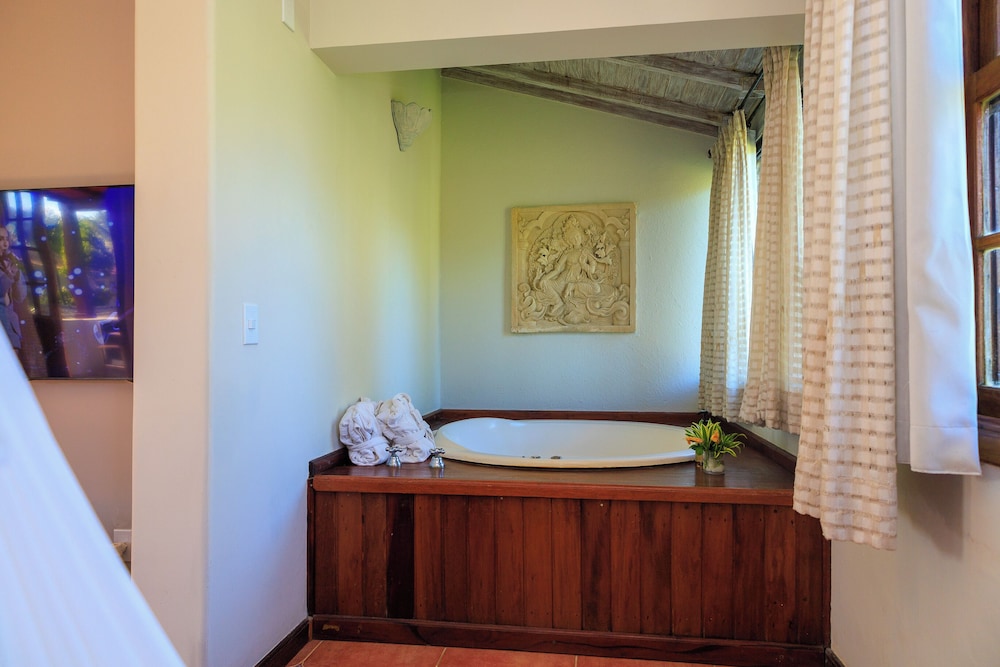 Vila Angatu Eco Resort and Spa 50/50