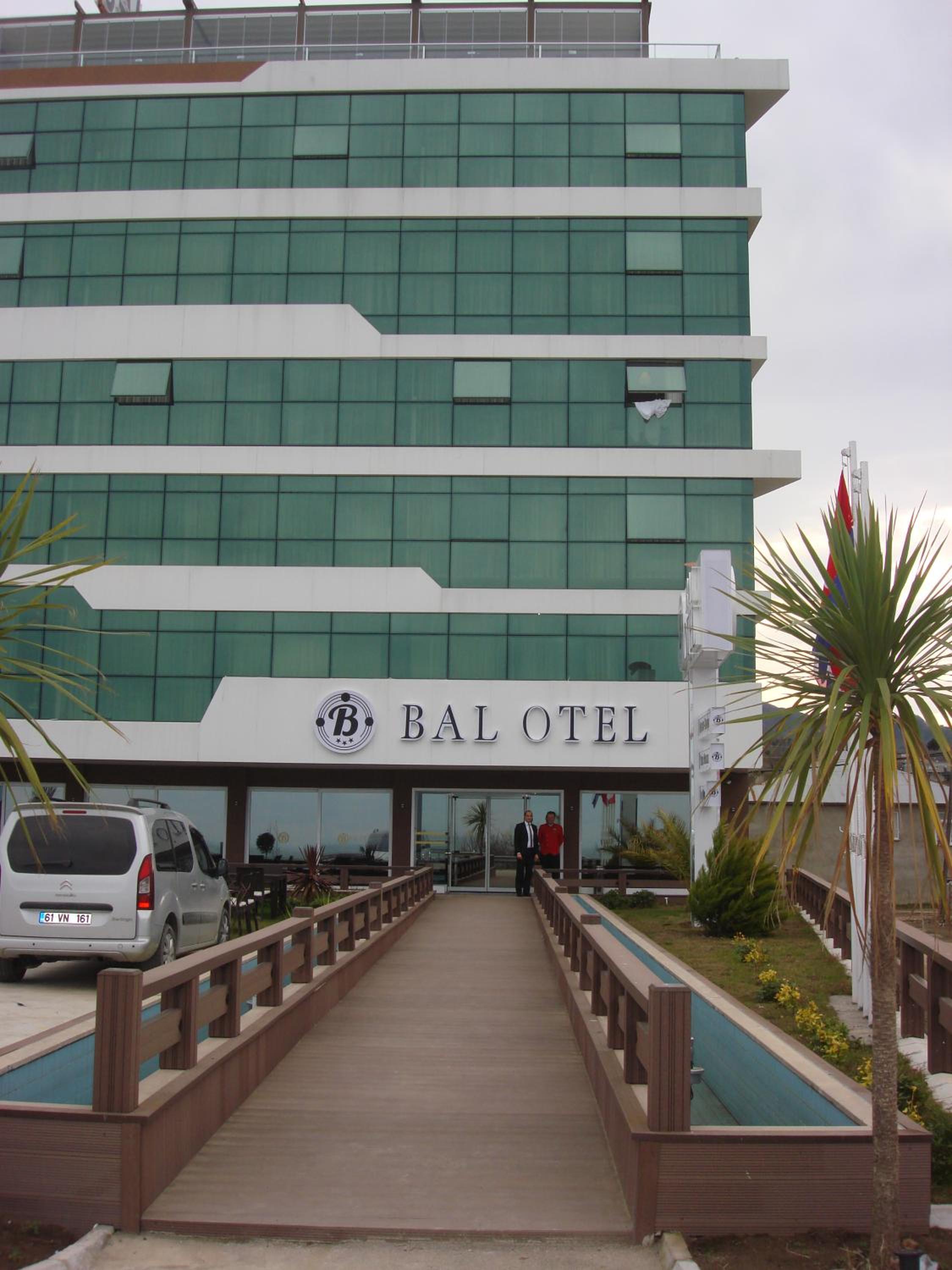 Bal Otel 3/35