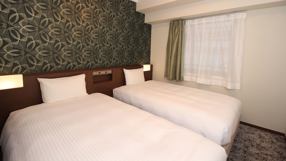 Garner Osaka Honmachi Station, an IHG Hotel 22/72