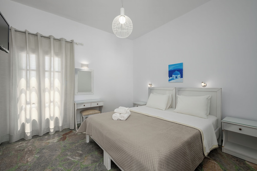Agia Irini 13/50
