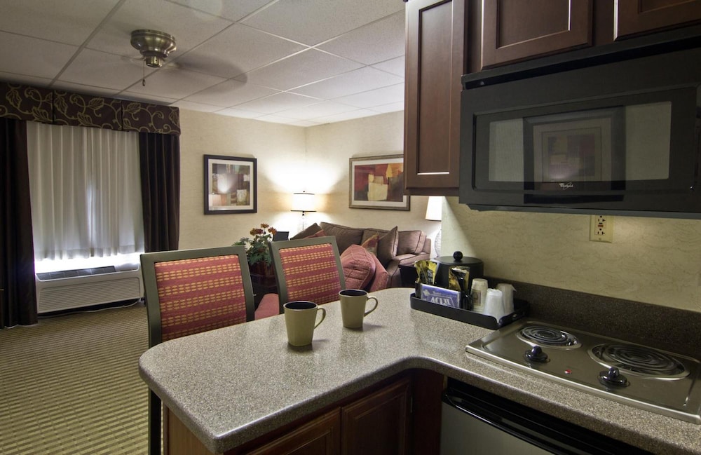 Christopher Inn and Suites 30/39