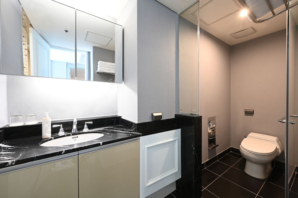Kolon Seacloud Hotel 47/49