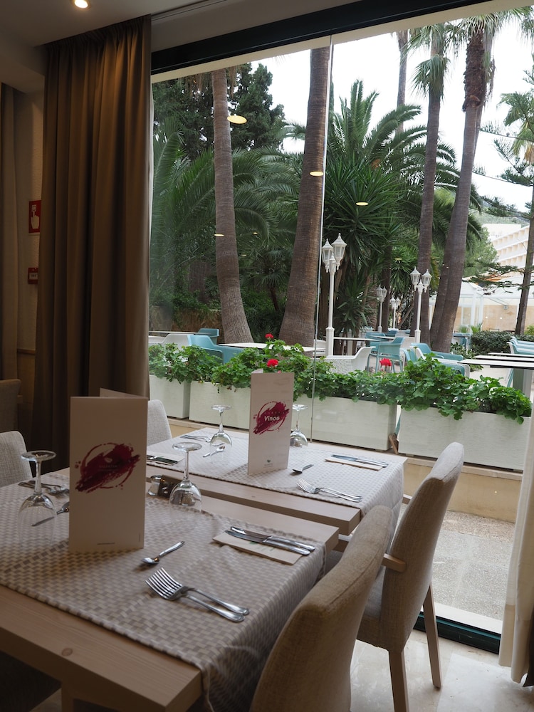 Valentin Somni Hotel & Suites - Adults Only 96/112