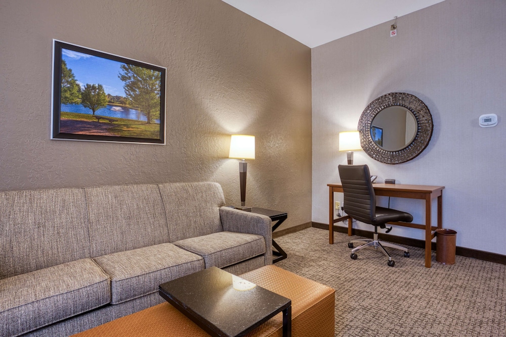 Drury Inn and Suites St Louis Fairview Heights 34/50