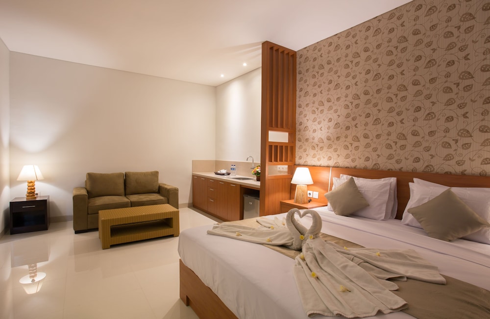 DELUXE, STUDIO, DOUBLE OR TWIN BED