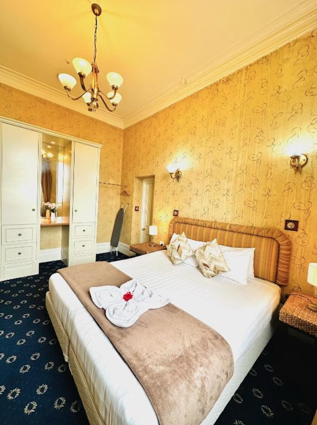 Victoria, Suite
