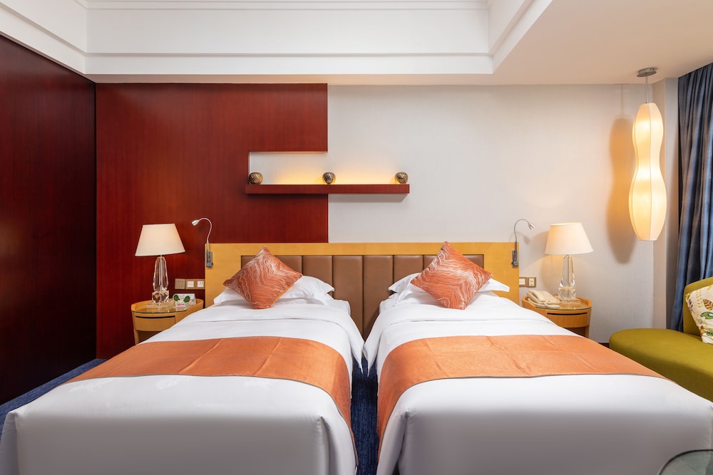 Zhuhai Charming Holiday Hotel 6/40