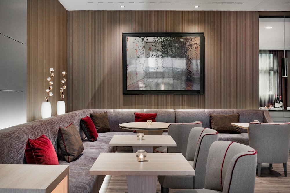 AC Hotel Bologna by Marriott 36/77