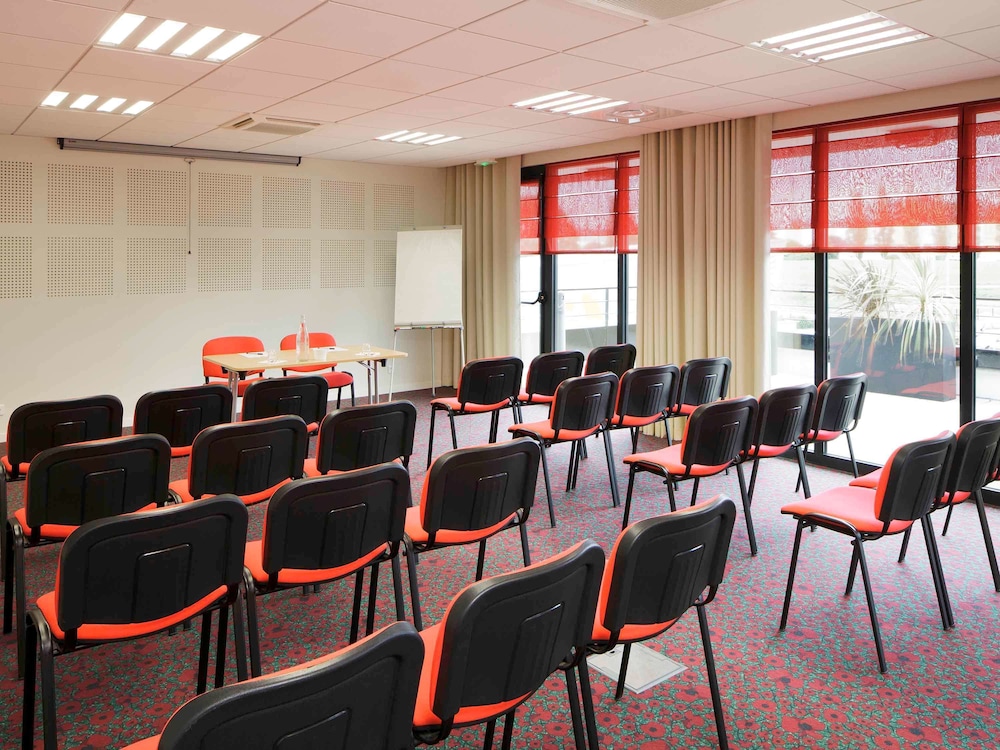 Ibis Guingamp - Coeur De Bretagne 54/63