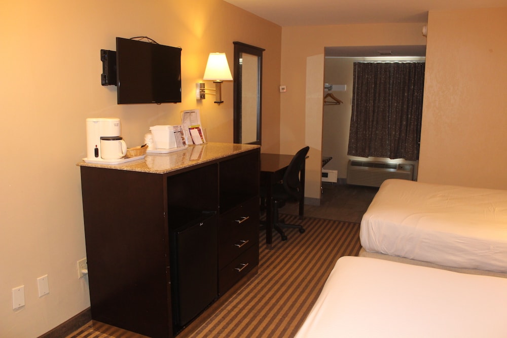 Travelodge by Wyndham Bellmawr 10/21