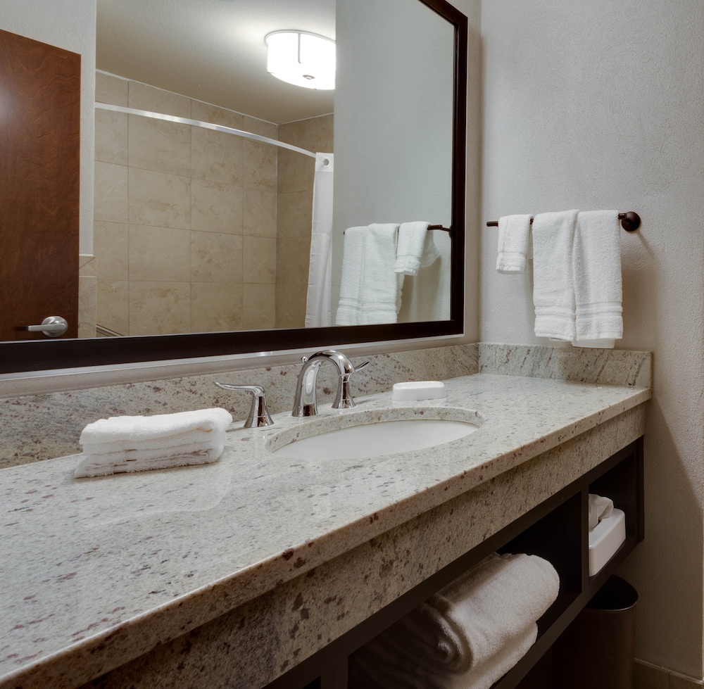 Drury Plaza Hotel Cape Girardeau Conference Center 49/50