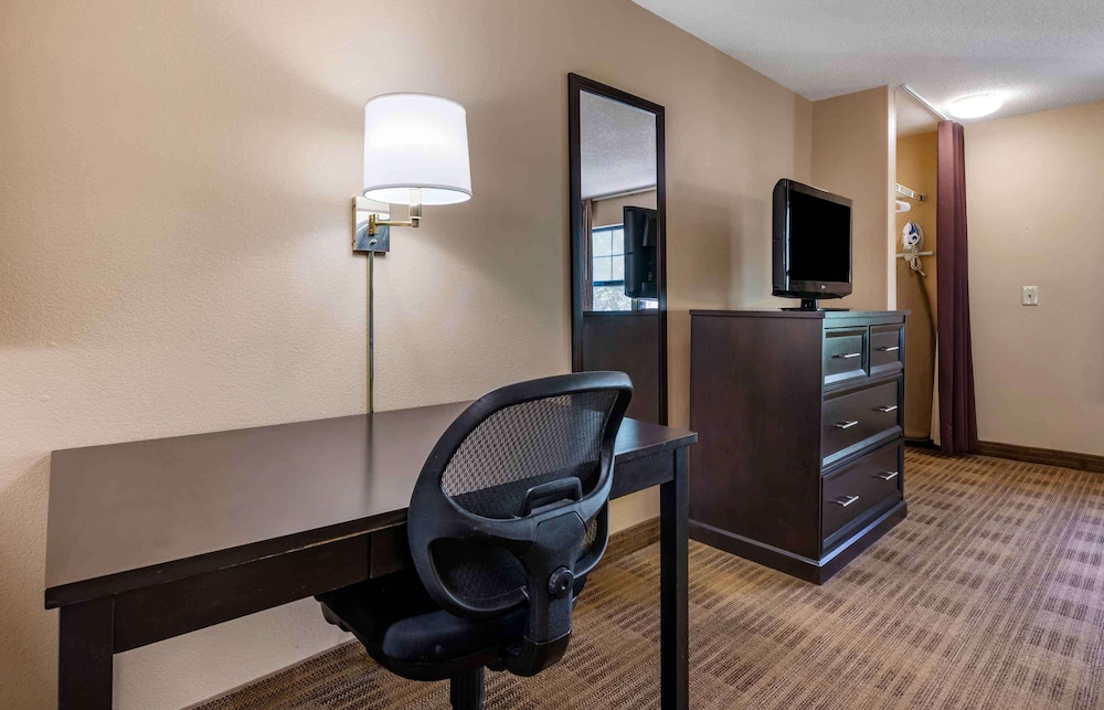 Extended Stay America Jacksonville Riverwalk Conv Center 26/49