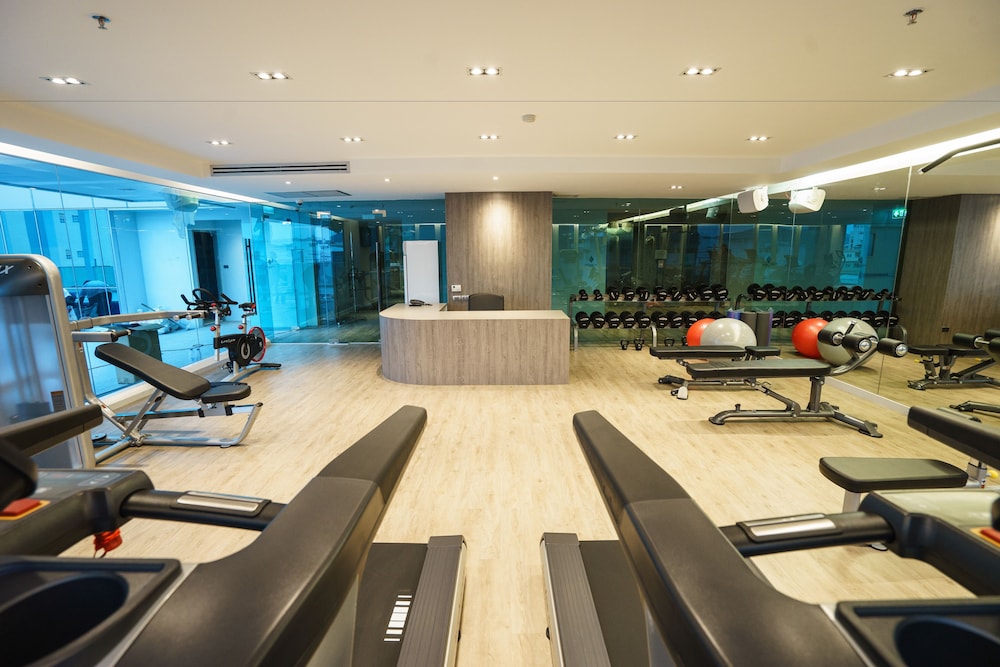 New Season Square Hotel 30/39