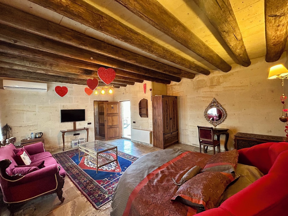 Avanos Suites 53/62