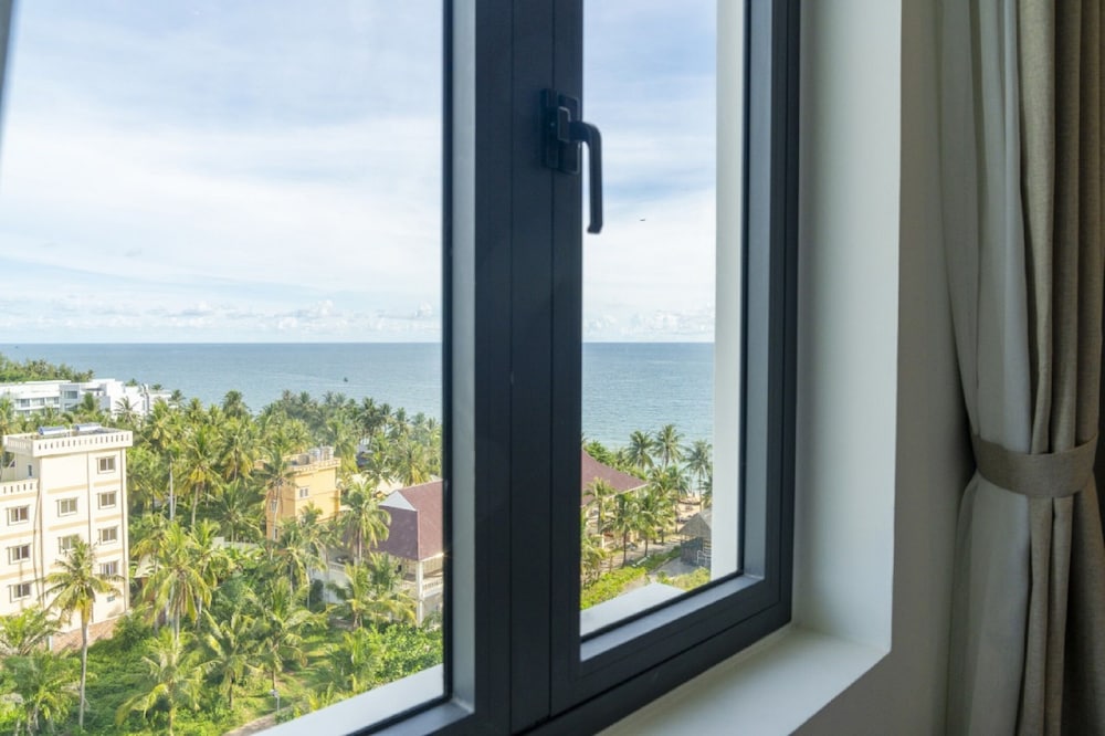 The Tahiti Beach Hotel Phu Quoc 16/21