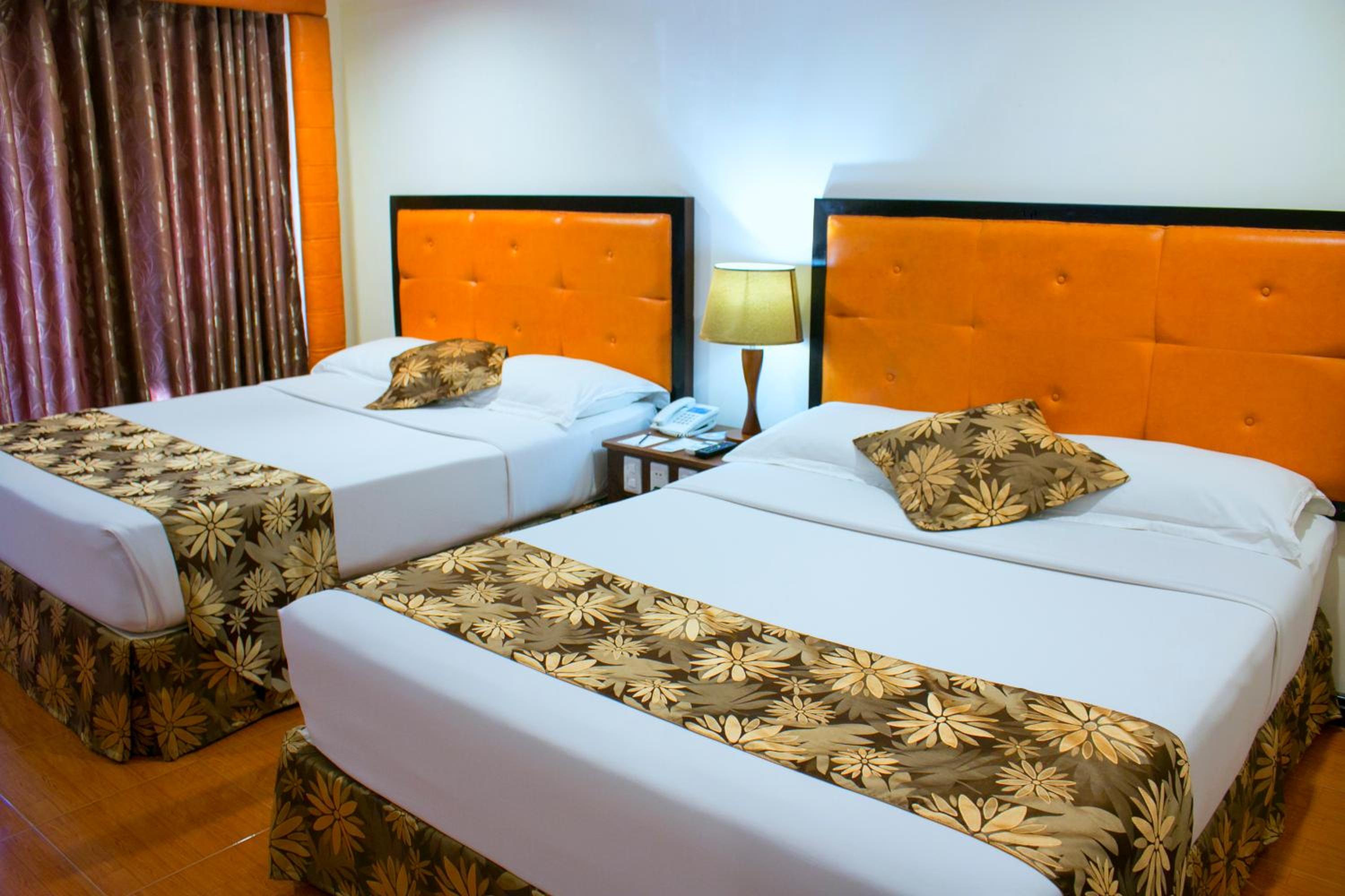 Deluxe, Double Bed, West Wing