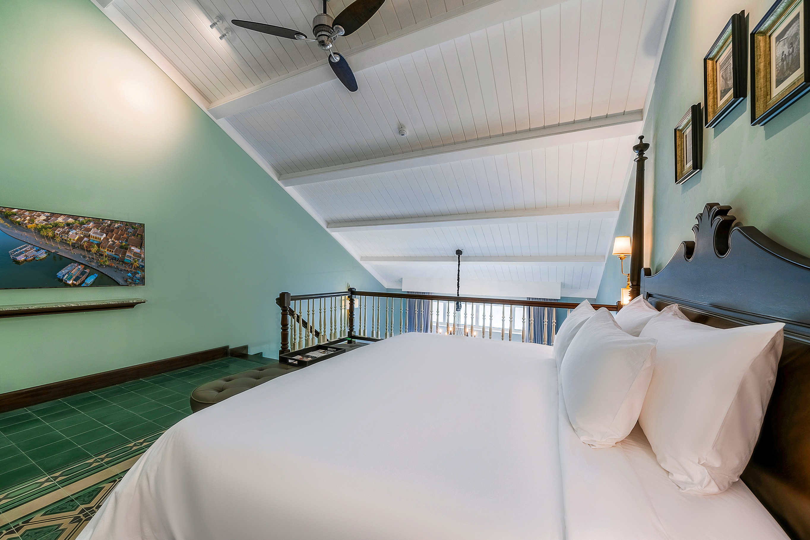 Duplex, Executive, Suite, Club Wing