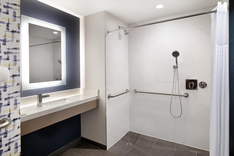 DoubleTree by Hilton Long Island City New York 27/27