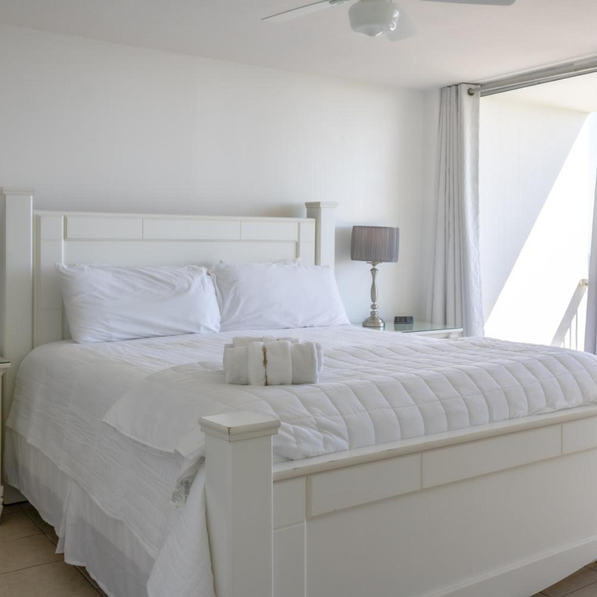 2 Bedrooms, Gulf Front, 2 Bathrooms