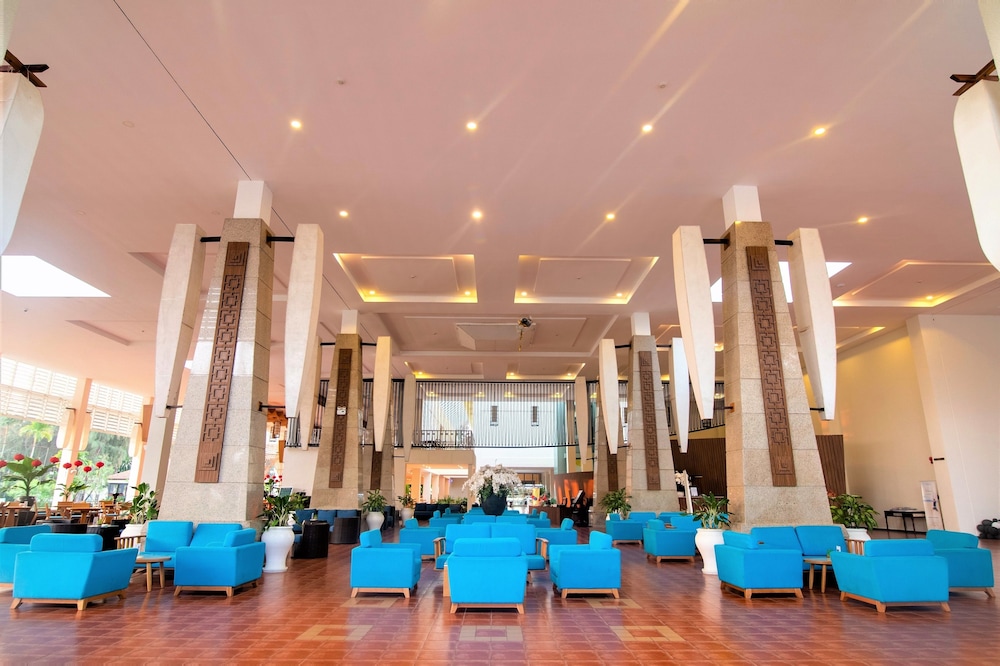 Sandy Beach Non Nuoc Resort Danang 57/75