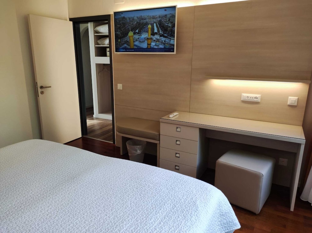 Hotel Campione 28/74