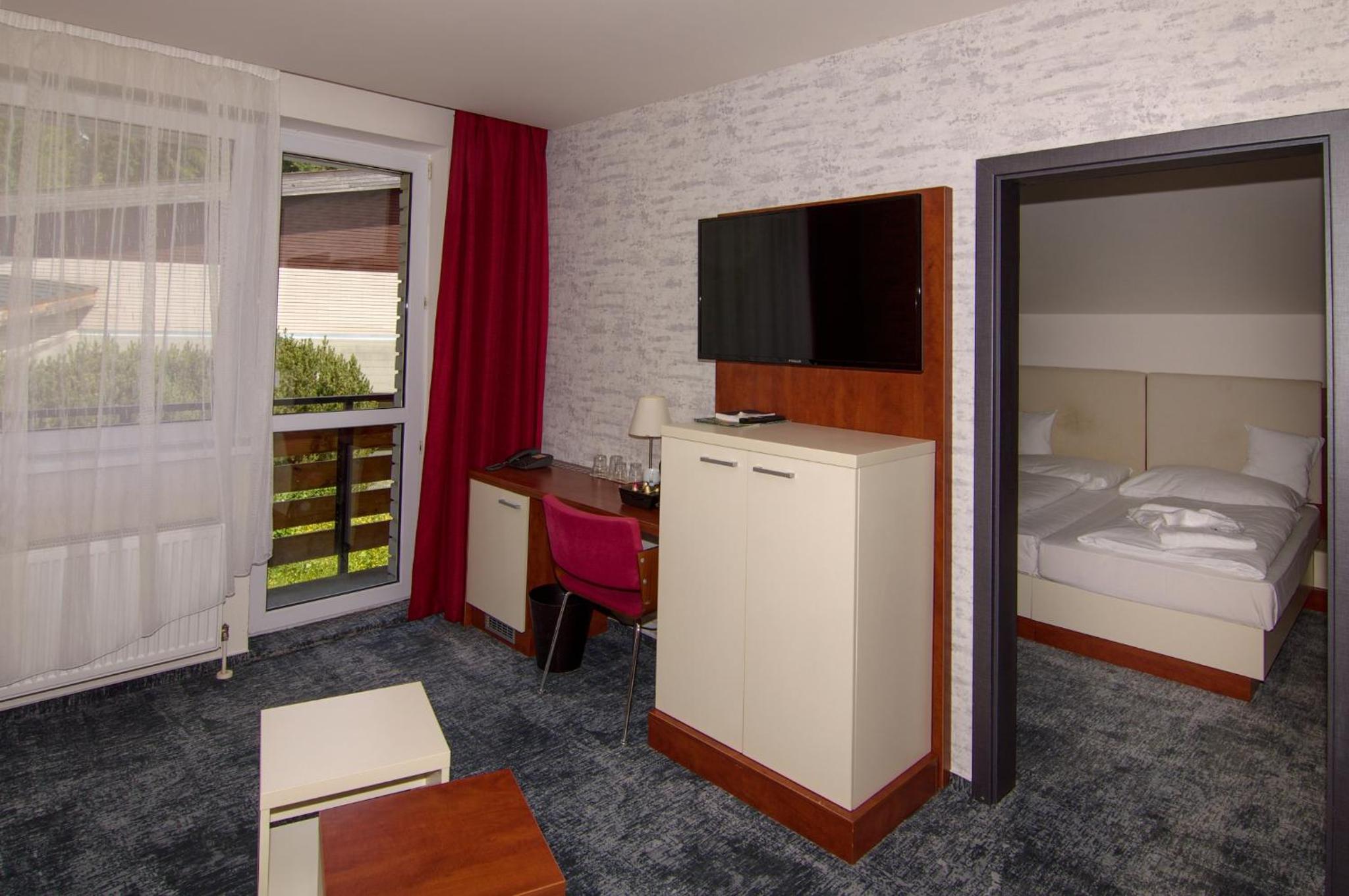 غرفة ثلاثية بشرفة، Hotel Srni 7/7