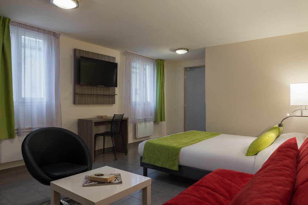 HOTEL REIMS 11/17