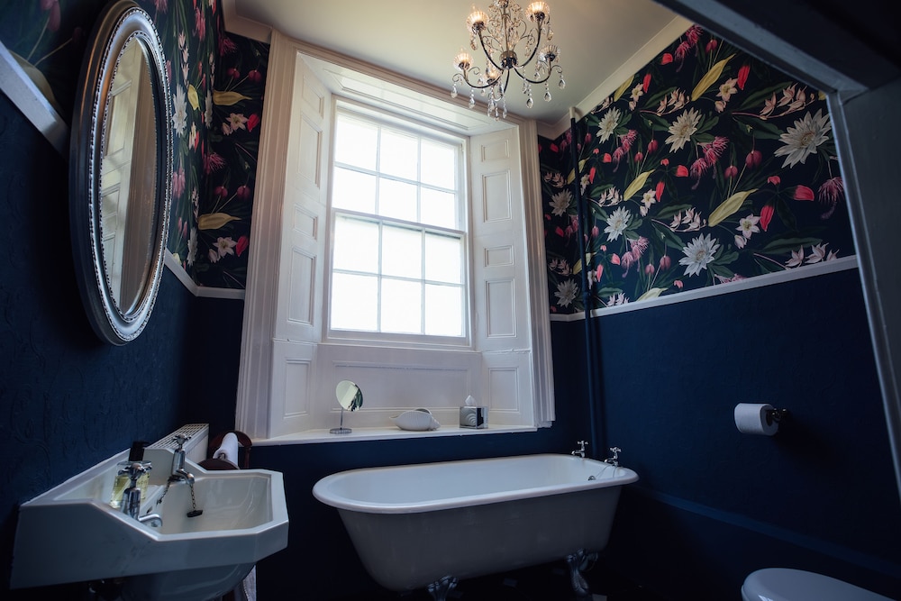 Elm Grove Country House 45/50