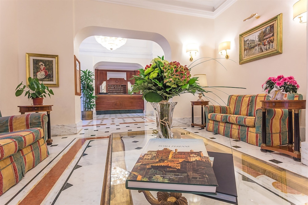 Raeli Hotel Lux 18/30