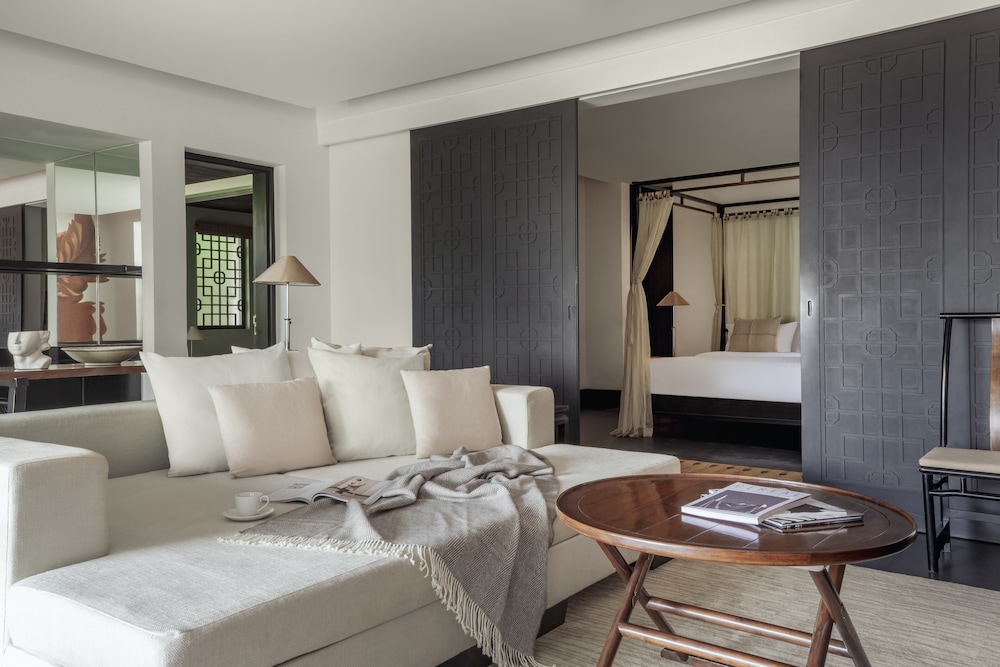 The Pavilions Phuket 40/50