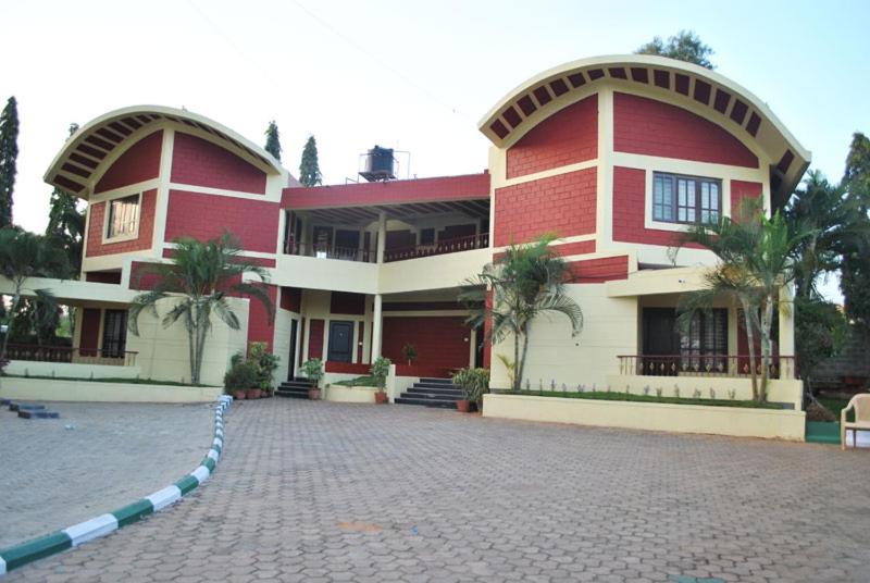 GRAND MAURYA RESORT 24/34