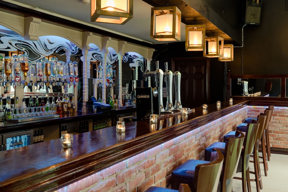 Hillgrove Hotel 39/49