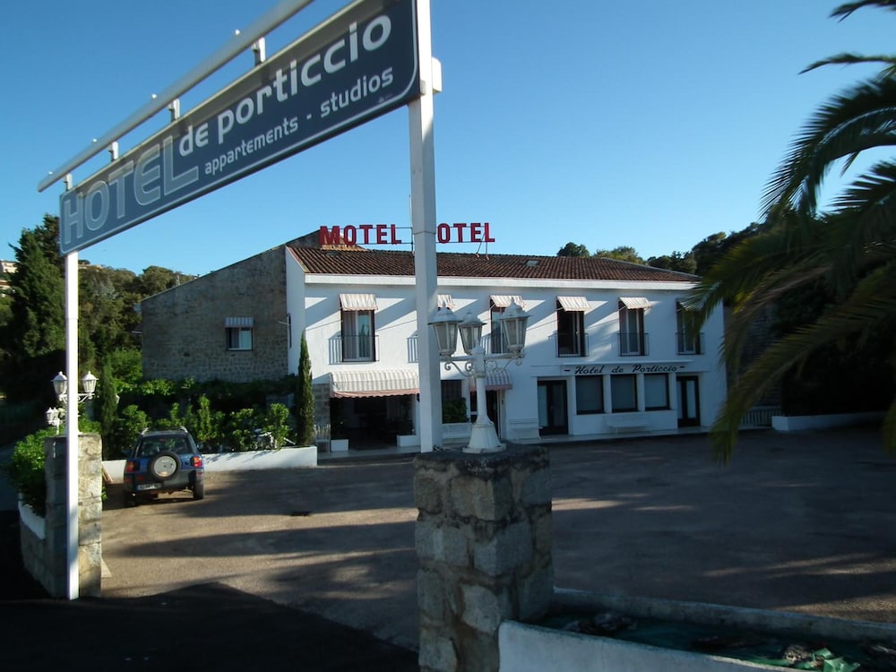 Hôtel De Porticcio 7/65