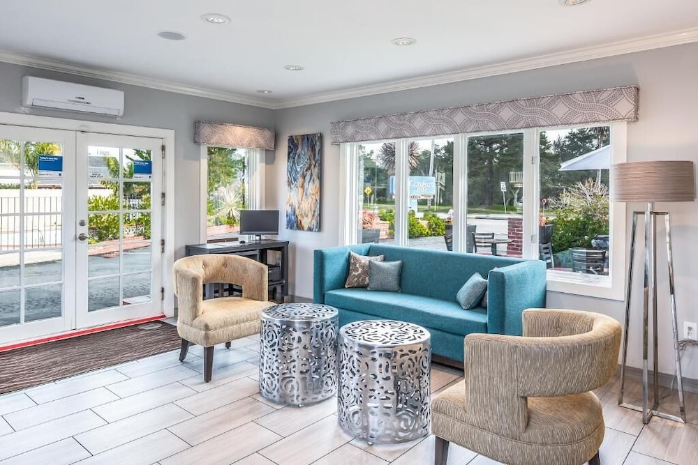 The Inn At 1252 Monterey 28/33